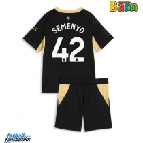 Manchester City Antoine Semenyo #42 Bortedraktsett Barn 2026-27 Kortermet (+ Korte bukser)